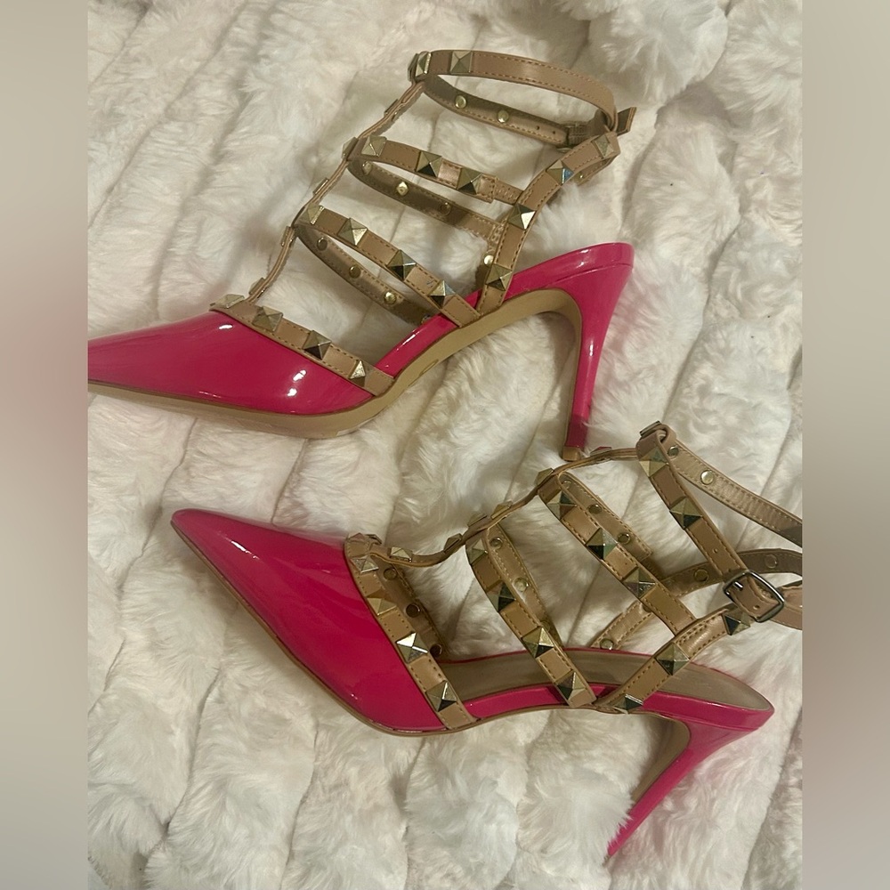 NWOT Mix No. 6 Studded Pink and Tan Strappy Heels